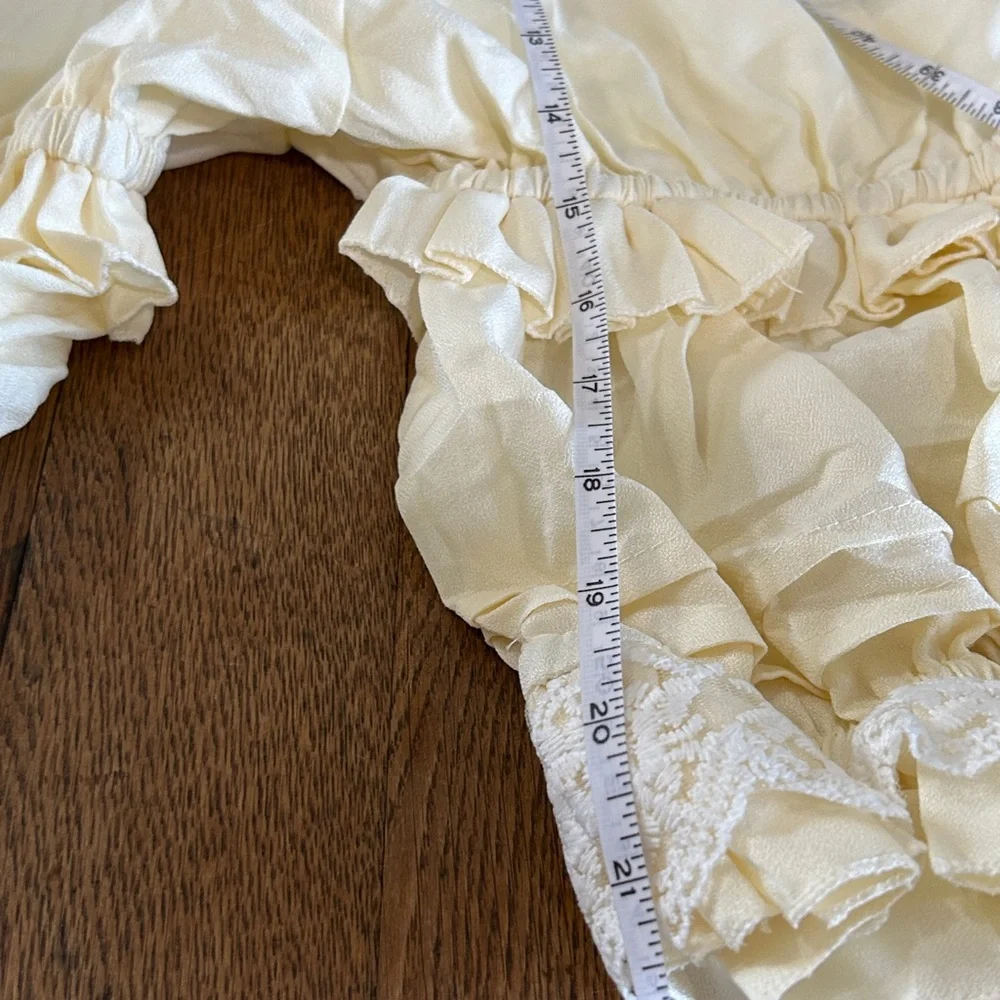 Vintage Style Cream Ruffled Bloomers - Picture 7 of 7